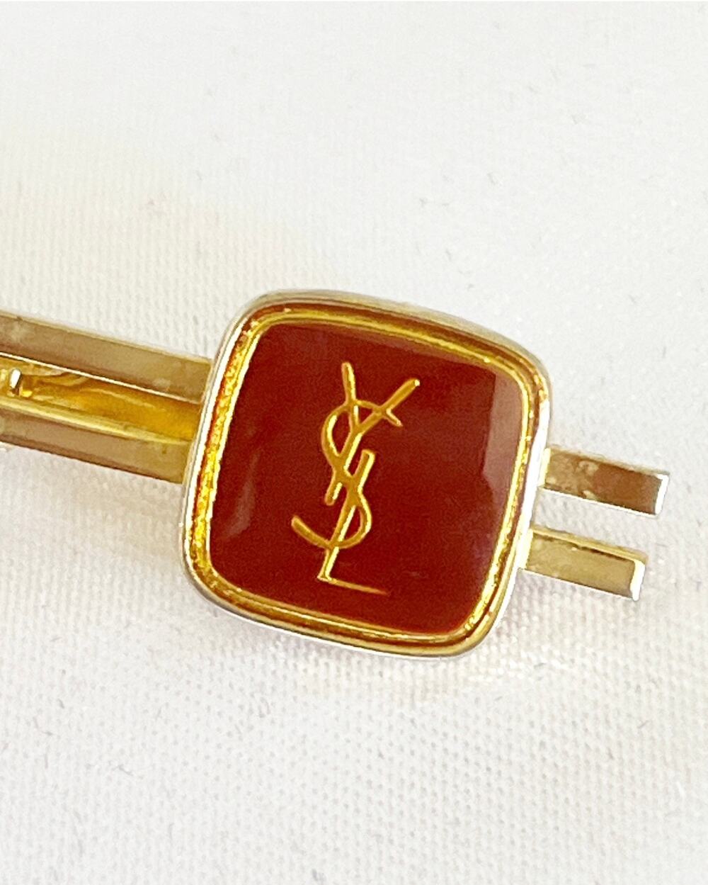 YVES SAINT LAURENT YSL Tie Clip Gold Tone Vintage Square Bordeaux Red Enamel